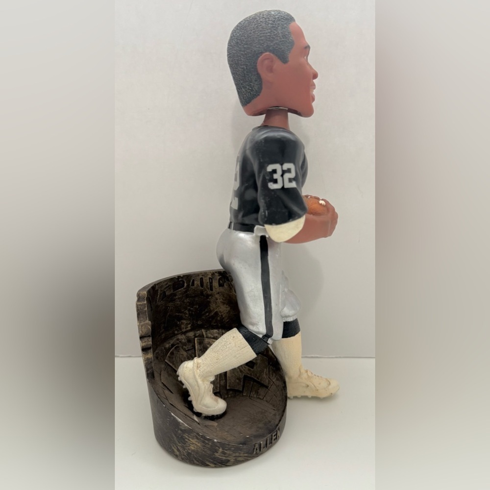 MARCUS ALLEN Los Angeles Raiders NFL Super Bowl XVIII MVP 10” Bobblehead